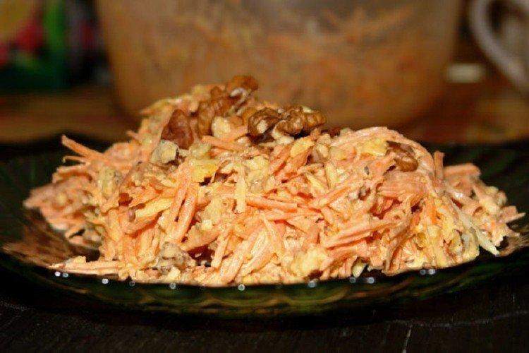 Салат из моркови