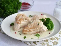 Курица в молочном соусе