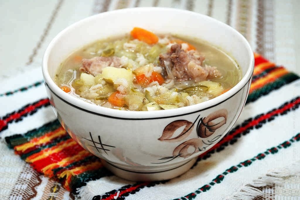 Рассольник мясной с перловой крупой